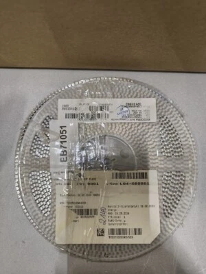 Condensadores Kyocera AVX 12105C106K4Z2A 1000 unidades, usados, sin caja Foto 1 de 2