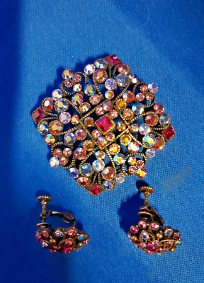 JOAN RIVER КРАСНЫЙ AURORA СО СТРАЗАМИ ОТКРЫТАЯ РАБОТА КРУЖЕВНАЯ ФИЛИГРАННАЯ БРОШЬ И СЕРЬГИ - Изображение 1 из 4