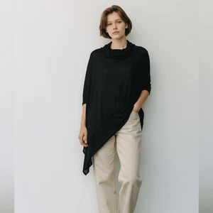 EUC Lori & Jane Damen schwarzer asymmetrischer Poncho Achselzucken - Einheitsgröße - Bild 1 von 4