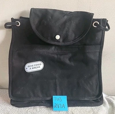 Mochila Baggu negra con cordón "Dale un descanso a las vacas" Foto 1 de 4