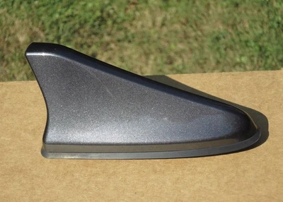 Antena de aleta de tiburón Kia Optima 2016-2018 "platino grafito" ABT montada en el techo OEM Foto 1 de 4