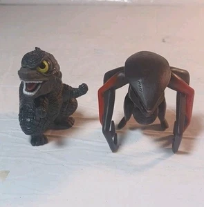 Juego de 2 Figuras Godzilla Muto Chibi Legendary Bandai 2014 Godzilla Nuevo Paquete - Imagen 1 de 5