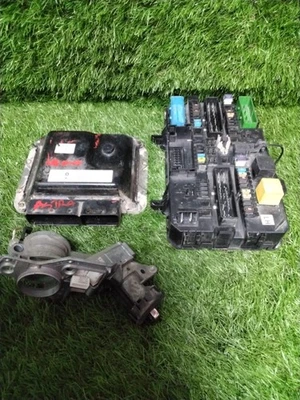 KIT CENTRALINA MOTORE ECU PER OPEL Astra H GTC 275820467301 Diesel (05>) - Immagine 1 di 4