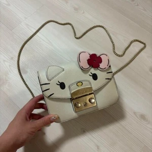 Furla Hello Kitty Metropolis Shoulder Bag Pink Leather Used chain External - Picture 1 of 2