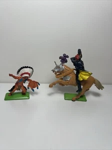 Britains Ltd Deetail 1971 Man On Horse And Indian - Picture 1 of 10