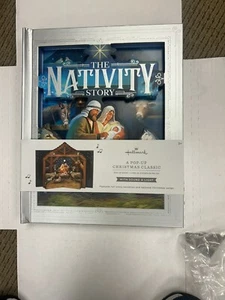 HALLMARK THE NATIVITY STORY JUMBO POP UP BOOK CHRISTMAS CLASSIC NEW - Picture 1 of 1