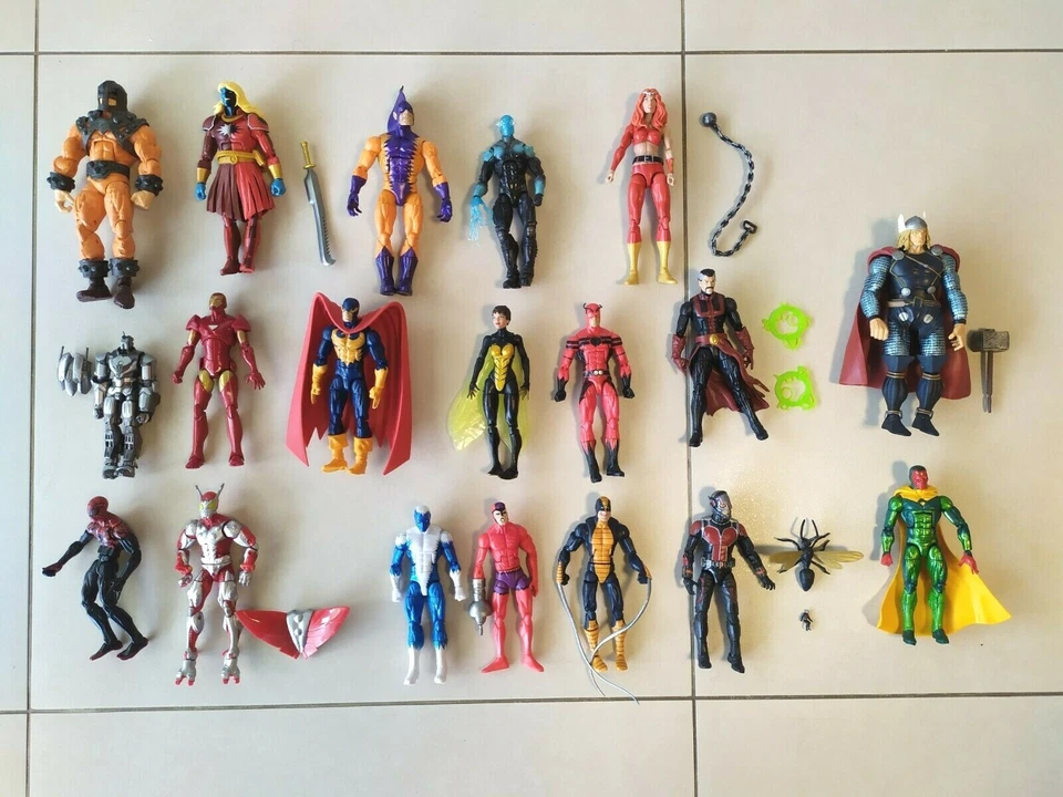 *NUEVO* Lote de 19 figuras de acción y accesorios Marvel Legends y Hasbro Ironman, Thor  Foto 1 de 2