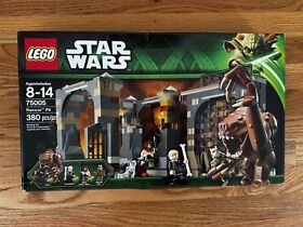 LEGO Star Wars: Rancor Pit (75005) - New & Sealed in Box.  RARE!  Box Creased