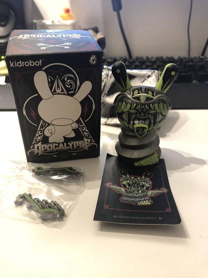 NUEVO Kidrobot Apocalypse Dunny Jesse Hernandez Kukulcan Shadow Edition súper raro Foto 1 de 1