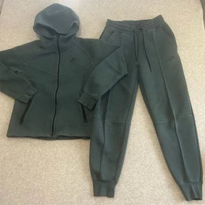 Nike Tracksuit Women's Windrunner Tech Fleece Joggers & Hoodie Set Green Size S - Picture 1 of 13