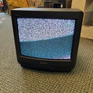 Vintage 13" Sony Trinitron KV-13M20 Color CRT Gaming TV Black - Picture 1 of 10