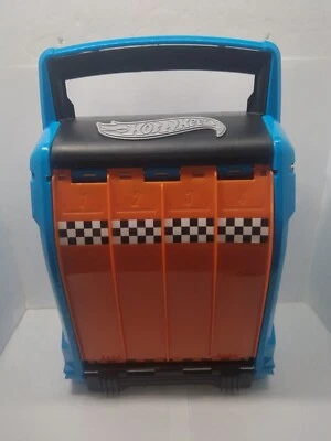 Hot Wheels Carry Case with Race Track - Image 1 of 4