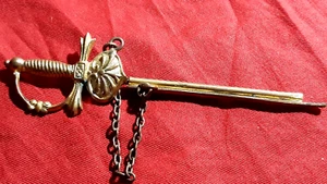 Occasion  1 Barrette ou Epingle a Cravate Forme Epèe 8,2 cm Métal N°771/15 - Imagen 1 de 3
