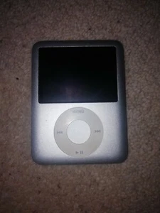 Apple iPod Nano 4GB - A1236 3rd Generation - Silver - VGC (MA978ZO/A) - Picture 1 of 4