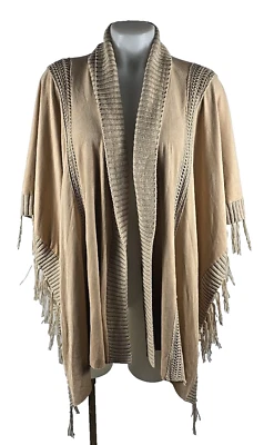 NWT - Chicos Faux Suede Crochet Fringed Tan Ruana Wrap Topper OSFA Foto 1 de 4