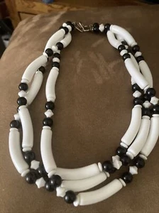 Triple Strand Black And White Necklace - Picture 1 of 3