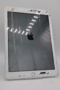Apple iPad Pro A1673 32GB WiFi Weiß Displayschaden M1074 - Bild 1 von 6