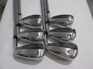Wilson Staff Launch Pad 2 Iron Set - 6-PW, GW - Ladies Flex Graphite - NEW - Picture 1 of 4