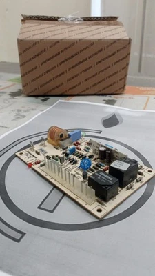 Scheda accensione per caldaie Ferroli Cod.39820320 (EX 36506370) (S4562C1069) - Immagine 1 di 2