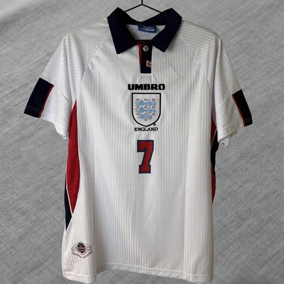 Camiseta de fútbol Inglaterra 1998 vintage blanca - David Beckham #7 Foto 1 de 4
