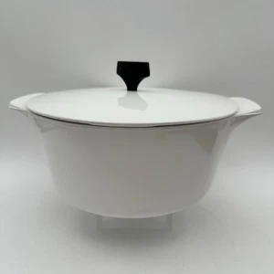 Vintage MCM Corning Ware Buffet Server B4 4Qt White Lid Black Handle Made in USA - Picture 1 of 17