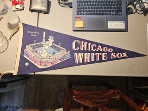 VINTAGE 1950'S CHICAGO WHITE SOX COMISKEY PARK FULL SIZE FELT PENNANT 12X30" - Picture 1 of 6