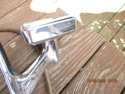 Espejo retrovisor remoto Thunderbird Falcon Galaxy Comet Fomoco 1963-1964 60157-401 Foto 1 de 4