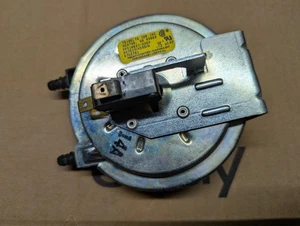 TRIDELTA PPS10032-2264 Furnace Air Pressure Switch 67K2701 - Bild 1 von 6