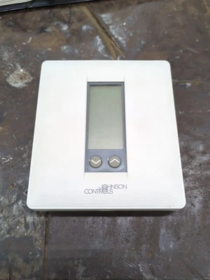 Johnson Controls T500HCP1 Programmable Thermostat White - Image 1 of 4