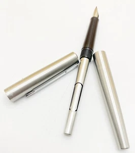 BEAUTIFUL VTG FRENCH PARKER JOTTER FOUNTAIN PEN, STAINLESS STEEL g. - Picture 1 of 5