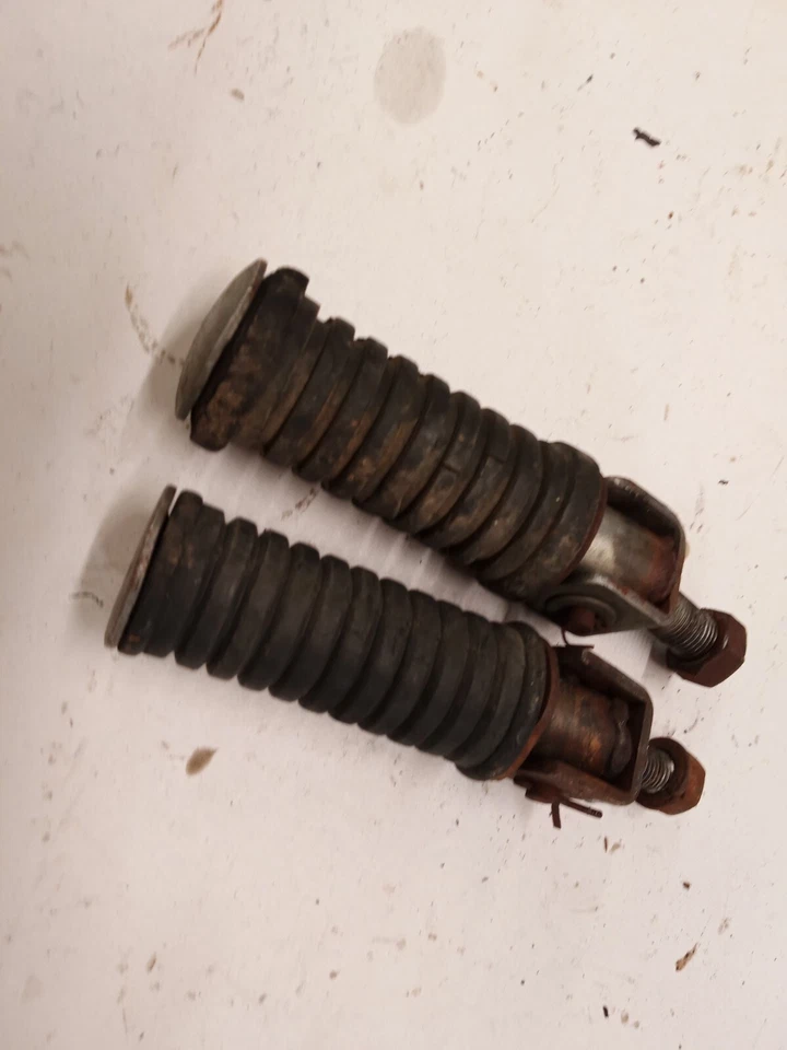 Reposapiés traseros Yamaha XT500 para 1976-1981 Foto 1 de 1