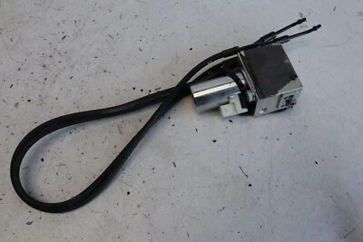 Aston Martin V8 Vantage Roadster 2008 Convertible Top Hydraulic Lock Valve J156 - Photo 1/2