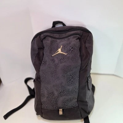 Mochila Nike Air Jordan Jumpman Negra Gris, Logo Dorado 9A1748-429 Rara Foto 1 de 4