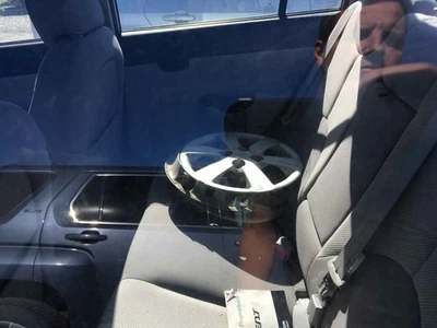 Used Front Left Suspension Strut fits: 2008 Hyundai Accent Front w/o sport suspe Foto 1 de 4