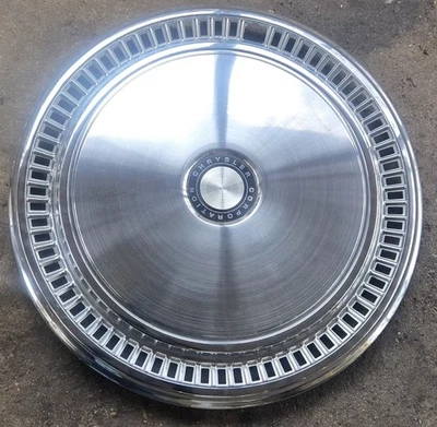 (1) Tampa de roda calota OEM 1980-1989 Dodge Chrysler Plymouth RWD 15" #UD 3880966 - Imagem 1 de 4