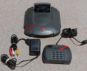 ATARI JAGUAR CONSOLE W/ OEM CONTROLLER , OEM PSU, 3RD PARTY AV CABLE, CYBERMORPH