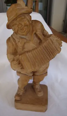 Akkordeonspieler, Figur Mit Akkordeon, Holz Geschnitzt, 24 Cm Hoch - Siehe Fotos • 1€