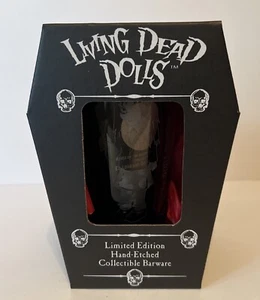 Living Dead Dolls Edizione Limitata 004/666 Barware Inciso a mano SCHOOL TIME SADIE - Foto 1 di 4
