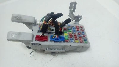 Scatola fusibili HYUNDAI SANTA FÉ II CM 919502B400 2.19 Diesel 110kw 27698410 - Immagine 1 di 4