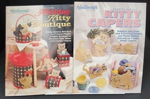 2 VINTAGE NEEDLECRAFT SHOP KÄTZCHEN KAPERN & URLAUBS KUNSTSTOFF LEINWAND BÜCHER - Bild 1 von 3