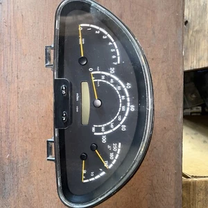 02-06 Dodge Mercedes Sprinter Instrument Cluster A002 446 6721 - Picture 1 of 9