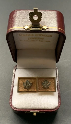 c1960's Toronto Maple Leaf 10k Gold Cufflinks NHL Hockey George Edwards Jewelers Cover