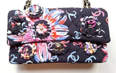 Nuevo Bolso CHANEL Negro Rosa Multicolor 3D Camelia 24S Acolchado GHW Clásico con Solapa Foto 1 de 4