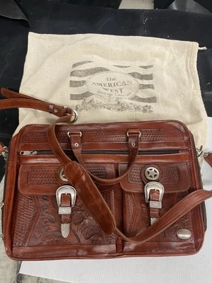 Портфель для ноутбука American West Stagecoach с несколькими отделениями кожа ручной работы - Изображение 1 из 4