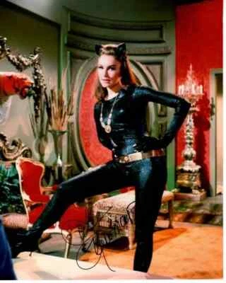 JULIE NEWMAR CATWOMAN ORIGINAL BATMAN TV SHOW 8.5X11 SIGNED PHOTO POSTER REPRINT