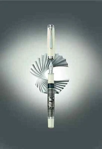 Pelikan Toledo M910 Fountain Pen in White - Special Edition - Medium - NEW - Picture 1 of 3