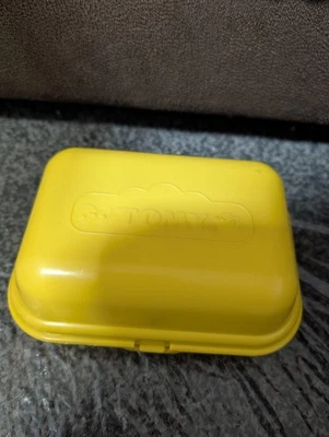 TOMY Hide and Squeak Eggs Activity Toy - Image 1 of 3