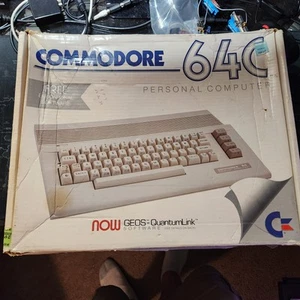 Commodore 64C Computer Boxed - 250466 Board - All Original Tested 100% - Picture 1 of 7