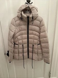 Abrigo DKNY Puffer Chaqueta con Capucha Color Cardo Mujer Talla Pequeña Resistente al Agua - Imagen 1 de 11