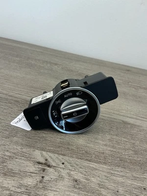 2014 Mercedes Benz GL450 Used Headlight Switch - Image 1 of 4